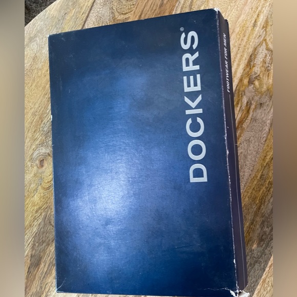 Dockers - Picture 4 of 5